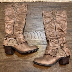 NWT POP Jordie Taupe‎ Knee High Boots Buckle Accent Crochet Detail Size 8